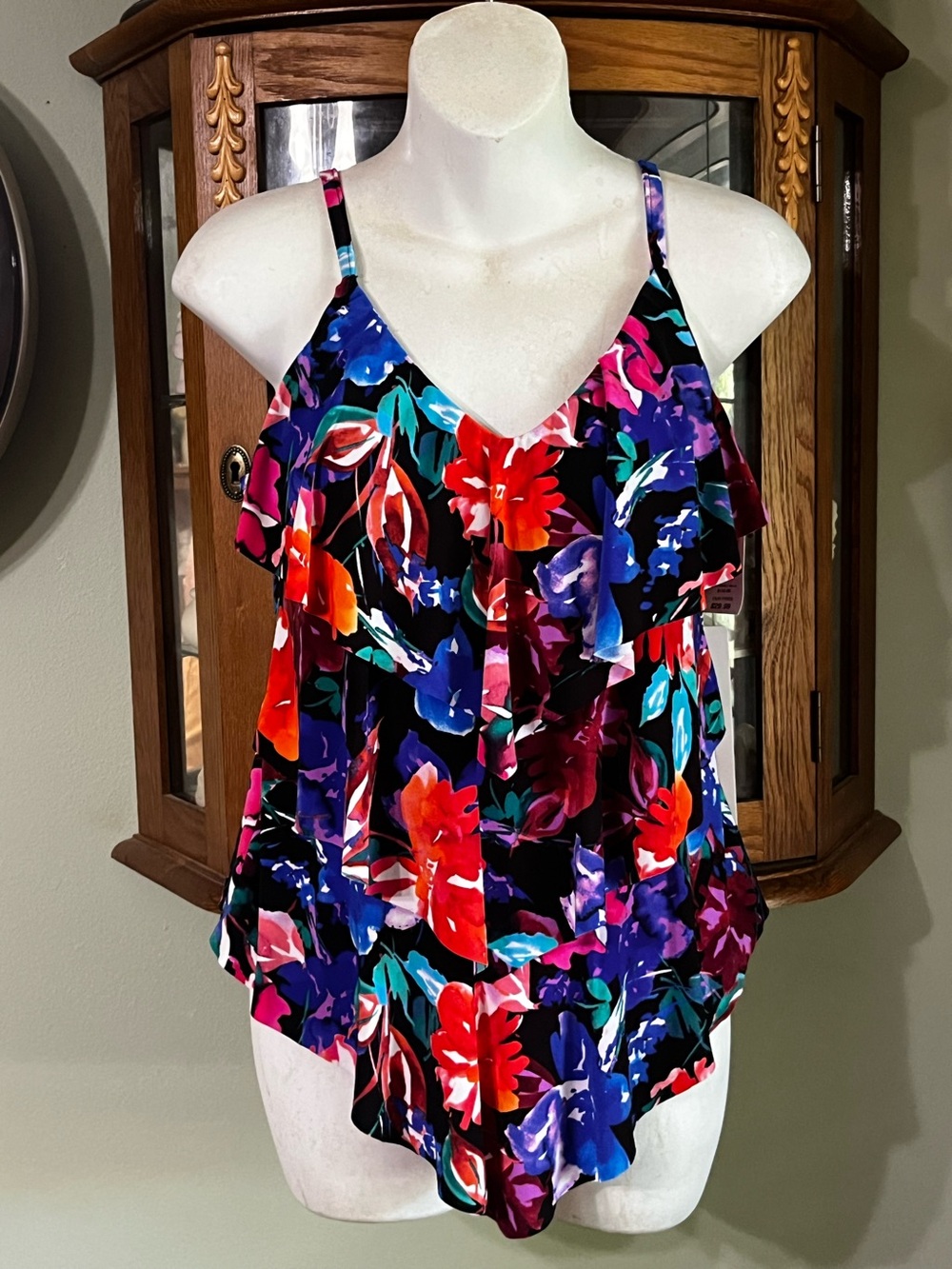 NWT MagicSuit Tankini Top Floral Swim Bikini Top Only Size 8